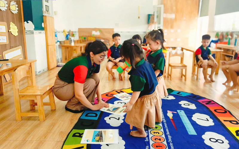 Bilingual learning environment at Global Star School
